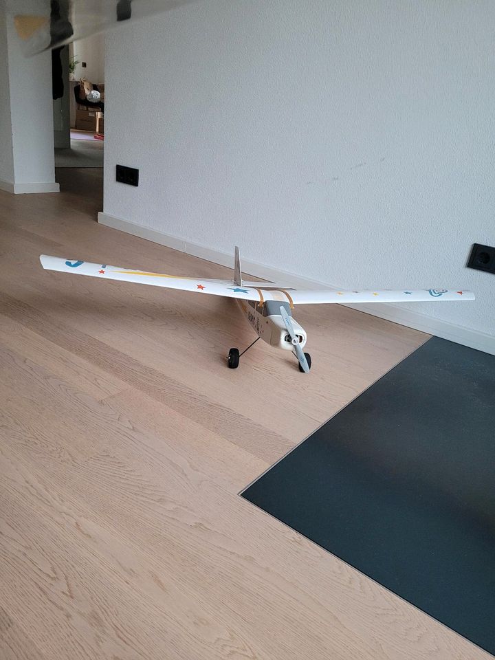 Graupner RC Modellflugzeug 120 cm Spannweite COSMIC 6202 in München