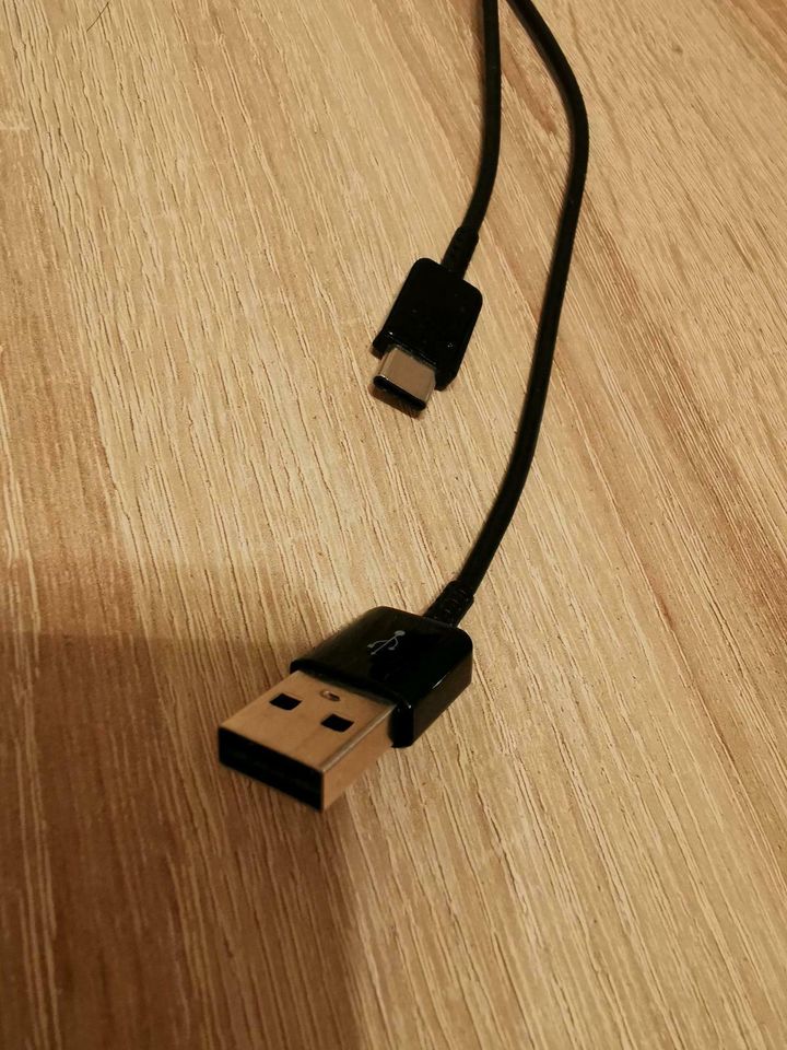 Samsung Ladekabel schwarz ca 1,20m USB Huawei in Arnstadt