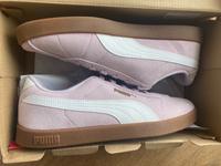 Puma Club II 2 Sneaker Velour Leder Limited Lila Flieder 40,5 Hessen - Schwarzenborn Vorschau