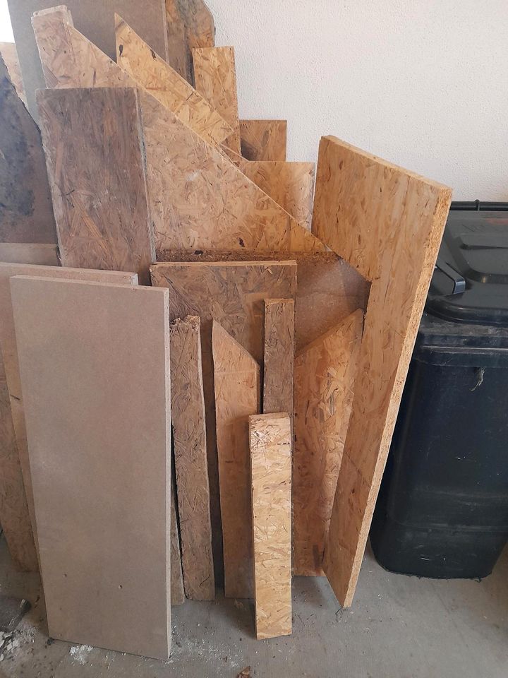 gebrauchte OSB Platten Reste zu verschenken 22 mm in BadenWürttemberg