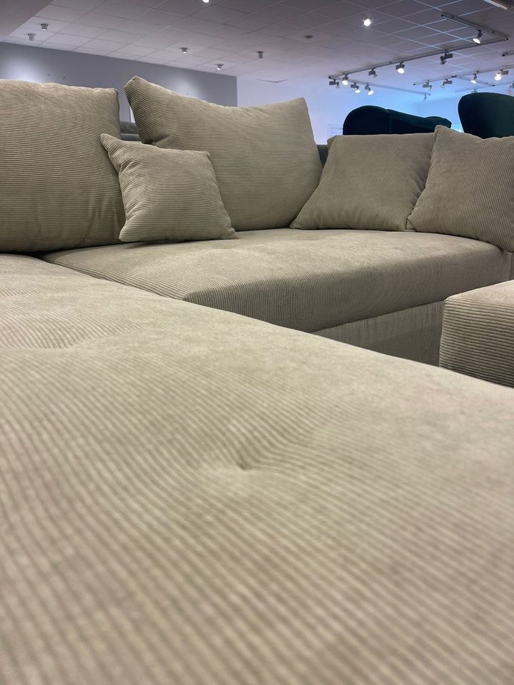 Calanda Ecksofa inkl. Hocker 249 x 175 cm Beige Ed Lifestyle in Taufkirchen Vils