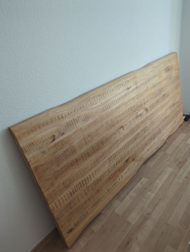 Tisch aus echtem Mangoholz 220x101x77 cm in Leipzig