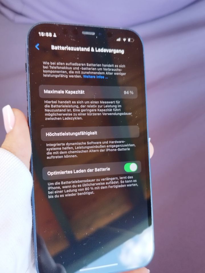 Iphone 12 in blau in Krumhermersdorf