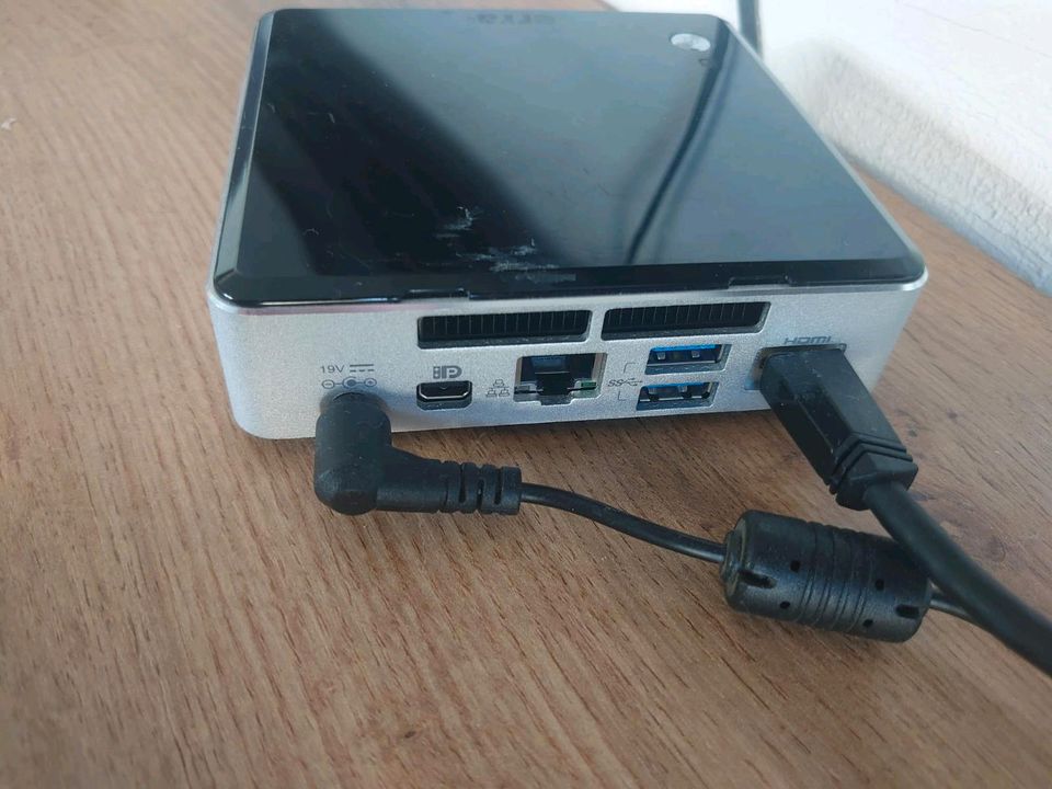 Mini Terra PC-Micro 5000, i3, 8GB RAM, 118GB HDD in Helmenzen