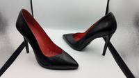 Klassische Jourdan echt Leder High Heel Pumps schwarz Gr.39 neu Hessen - Bad Camberg Vorschau