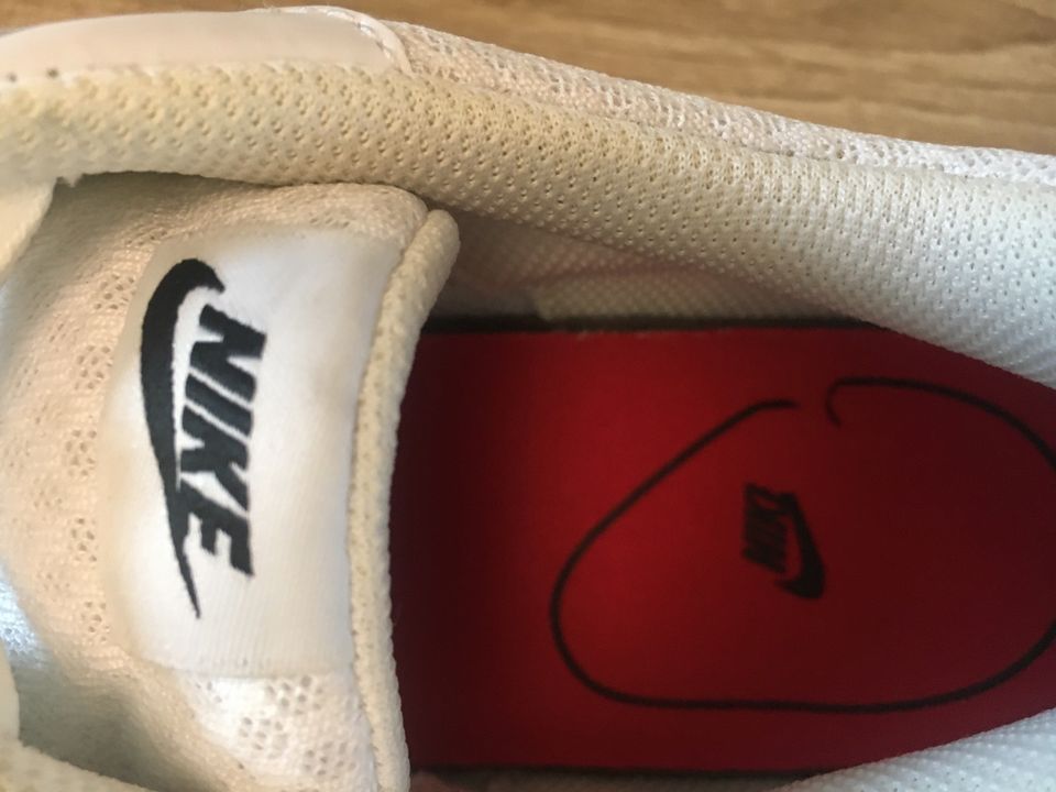 Sneaker Nike Größe 39 in Magdeburg
