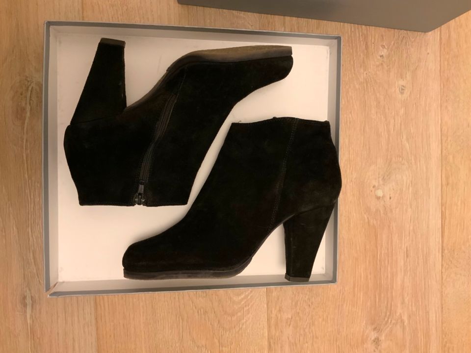 Progetto Glam Stiefeletten, Gr. 37, schwarz, Wildleder in Essen