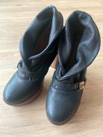 Scholl Stiefeletten extravagant Leder Clogs Plateau Gr 40 Berlin - Tempelhof Vorschau