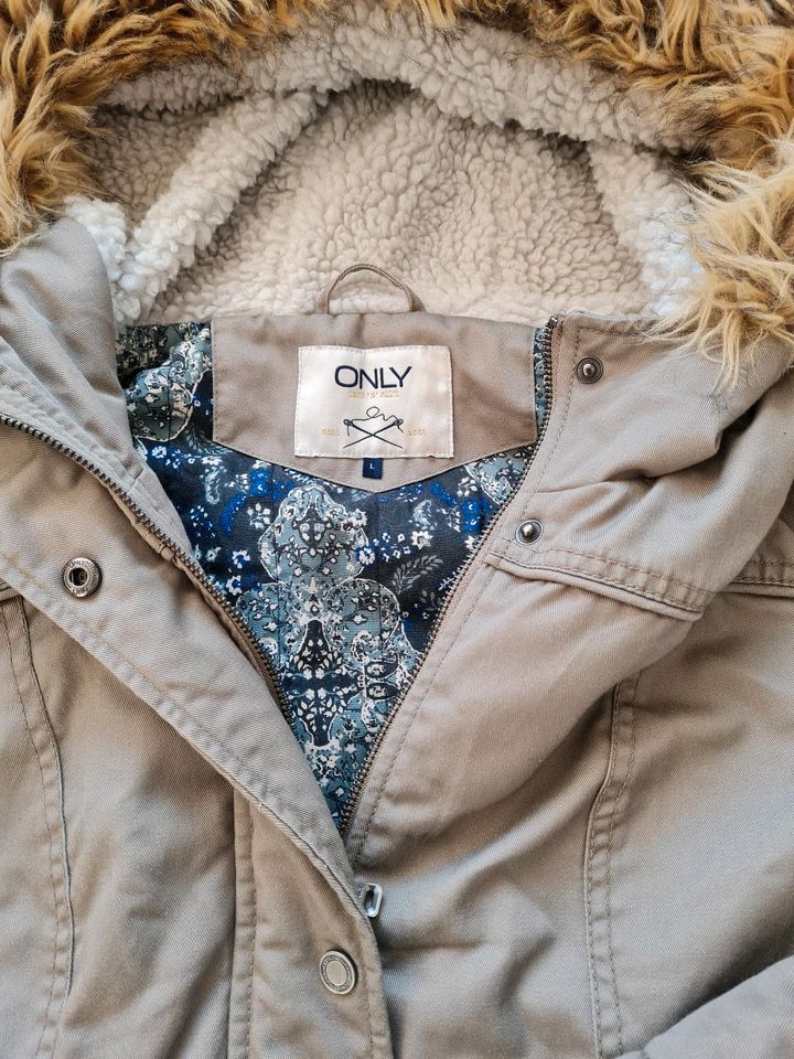 Jacke von ONLY, Gr. L in Dessau-Roßlau