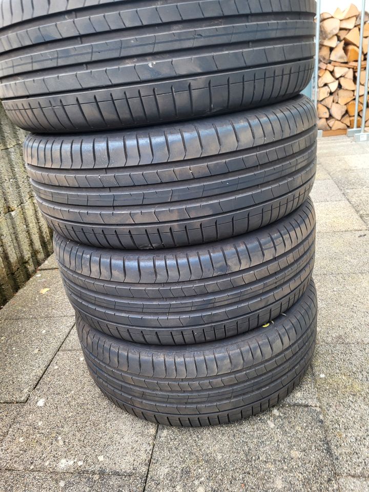 Sommerreifen PIRELLI P Zero  235 /50 * R19  99W in Ilshofen