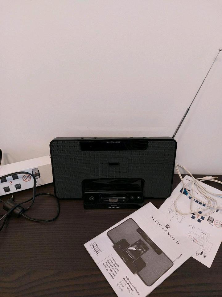 Radio Lautsprecher Dockingstation Stereoanlage Altec Lansing in München