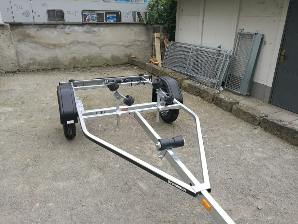 PKW Anhänger Bootstrailer 600 KG Brenderup 4,7m 15 Fuß in Dresden