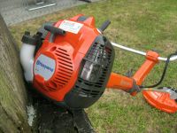 NEU Husqvarna 525RXT Motortrimmer Motorsense Fadenkopf Messer Nordrhein-Westfalen - Delbrück Vorschau