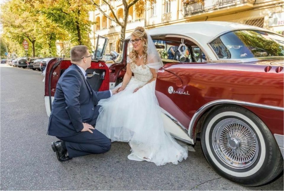 Hochzeitsauto, Brautfahrzeug, Oldtimer mieten, Mustang, Chauffeur in Berlin