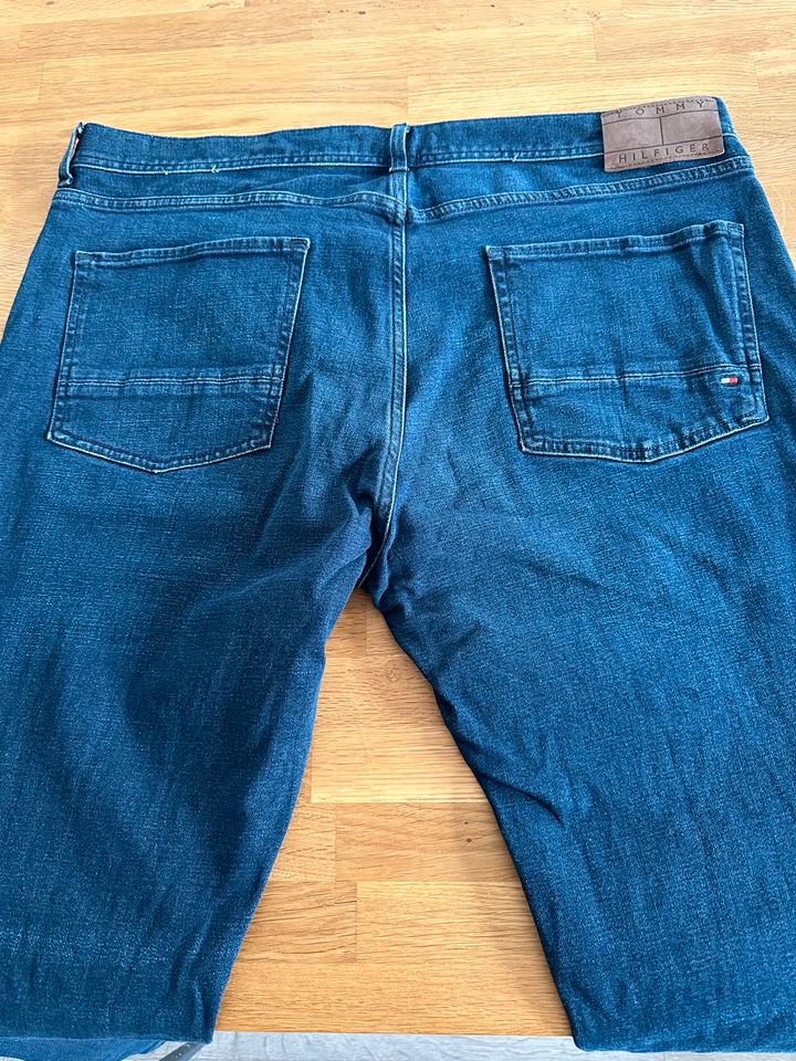2 x Tommy Hilfiger Jeans NEU ! Modell Denton - Straight fit 40x32 in Recklinghausen