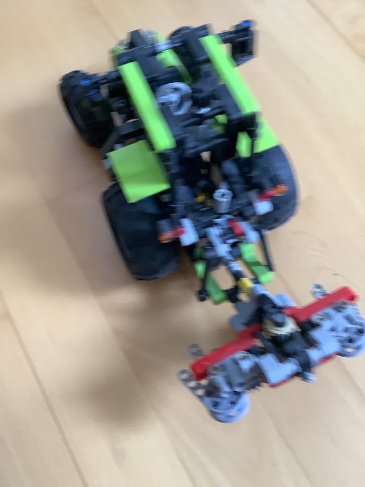 Lego Technik fendt Traktor mit schwader in Ravensburg