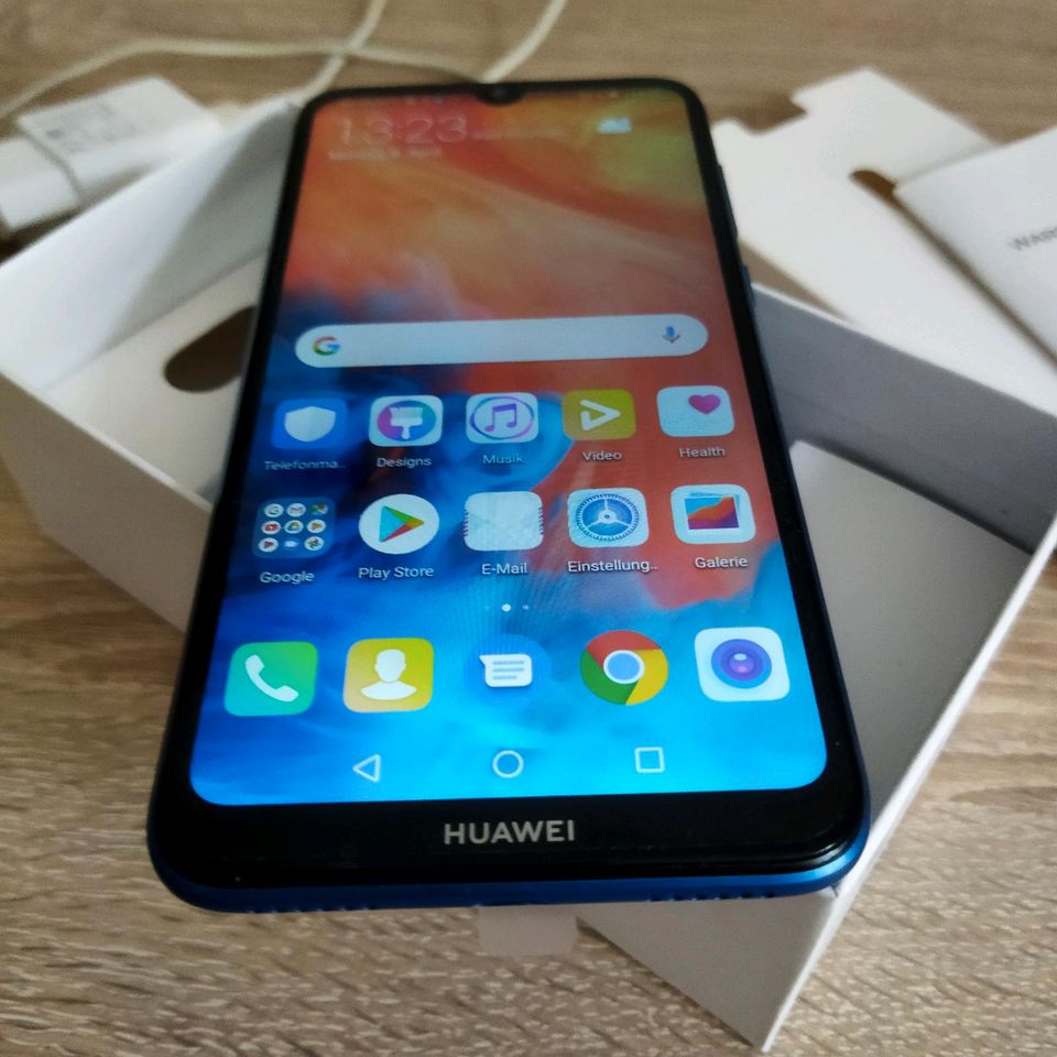 Huawei Y7 2019 32 GB blue in Naumburg (Saale)