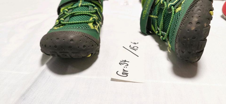 Sportschuh Sandale 34 Asics schwarz Trollkids grün Junge in Salzkotten