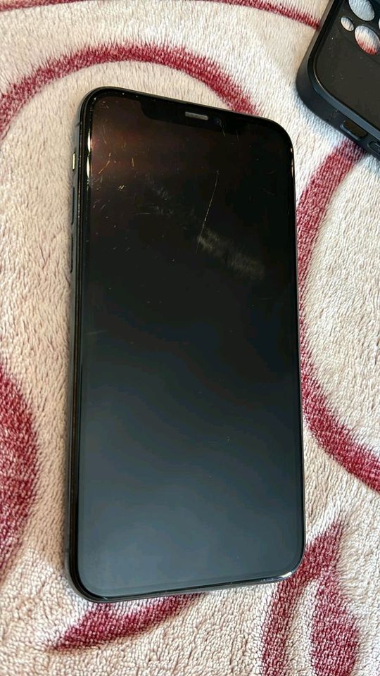 I Phone 11 Pro 64 GB original verp. in Duisburg