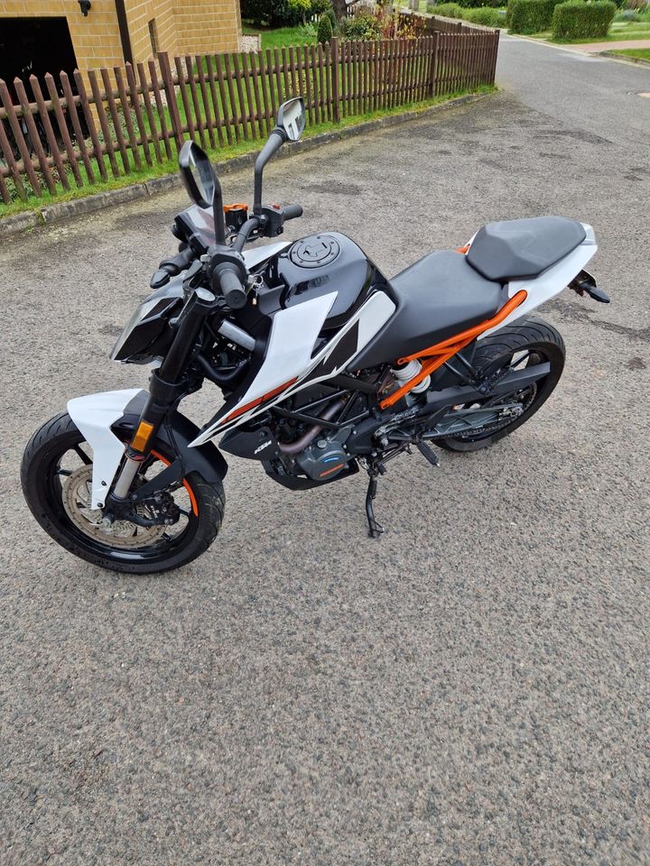 KTM Duke 125 in Geithain