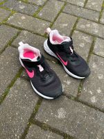 Nike Mädchenschuhe Größe 28,5 Niedersachsen - Melle Vorschau