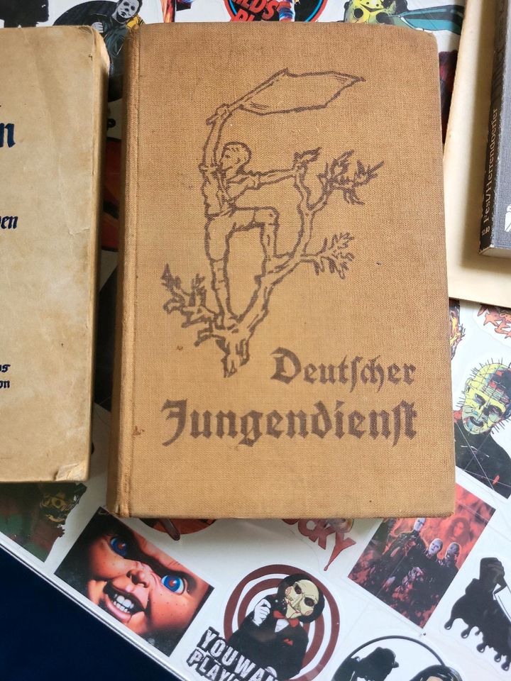 Historische Bücher aus der N.... Zeit in Gladenbach