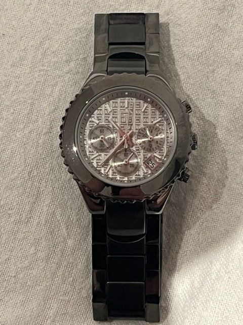 Damen Uhr Jette Joop Armbanduhr Chronograph Edelstahl Metallband in  Niedersachsen - Wolfsburg | eBay Kleinanzeigen ist jetzt Kleinanzeigen