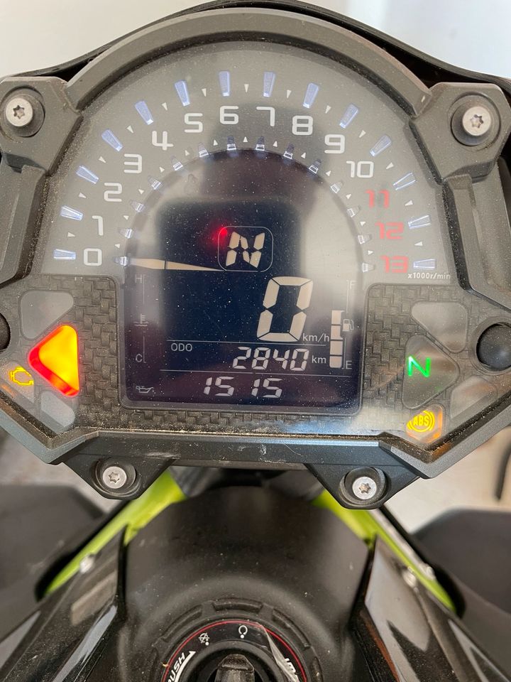 Kawasaki Z900.  Zustand wie neu!  Nur 3000km!!! in Böhen