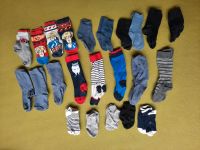 PAKET 23x Socken Sneaker Kniestrümpfe 23 26 Feuerwehr Mann Sam Hessen - Heppenheim (Bergstraße) Vorschau