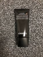 Chanel La Base Matifiante Neu Nordrhein-Westfalen - Bad Oeynhausen Vorschau