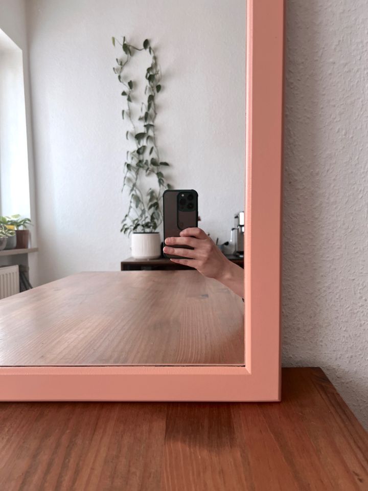 Bogenspiegel / Spiegel mit Holzrahmen, in Apricot/Peach, H110cm in Köln