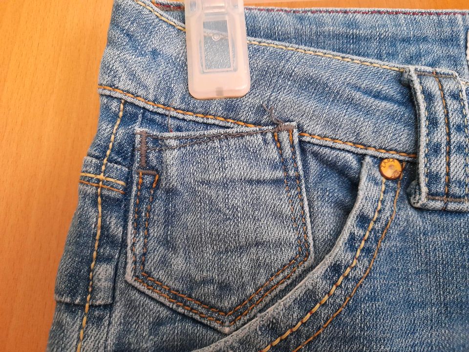 Jeans / Zara/ Gr.38-L34 in Zella-Mehlis