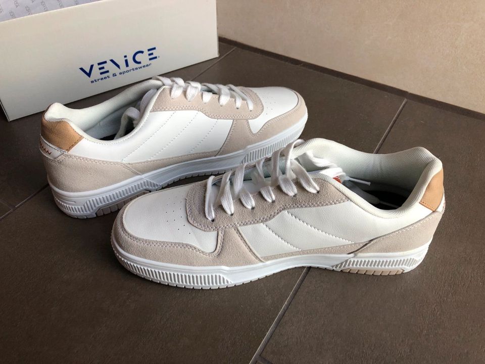 Unpaar Schuhe Sneaker Venice Links 45 / Rechts 43 Neu in Erlensee