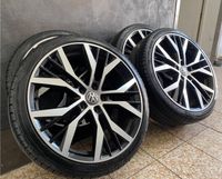 VW Golf 7 5G Santiago 19Zoll Alu-Felgen 225/35R19 Sommerräder Hessen - Wartenberg Vorschau