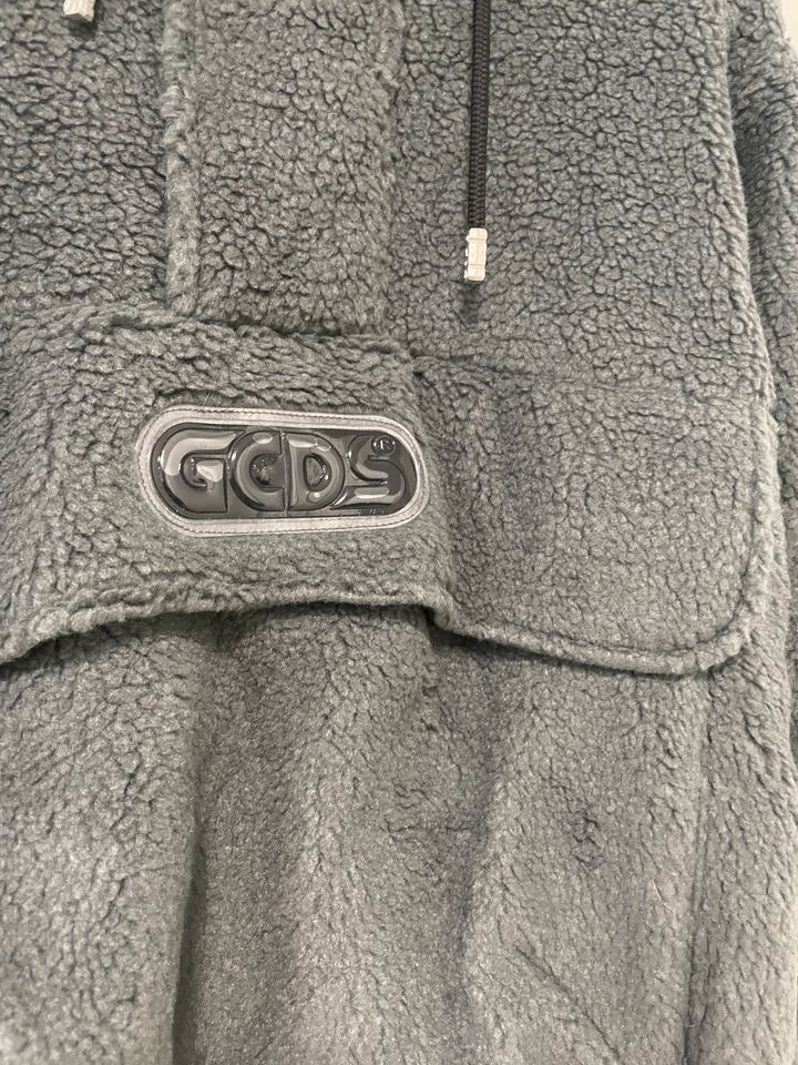 GCDS Jacke 100 % Original ! in Dortmund