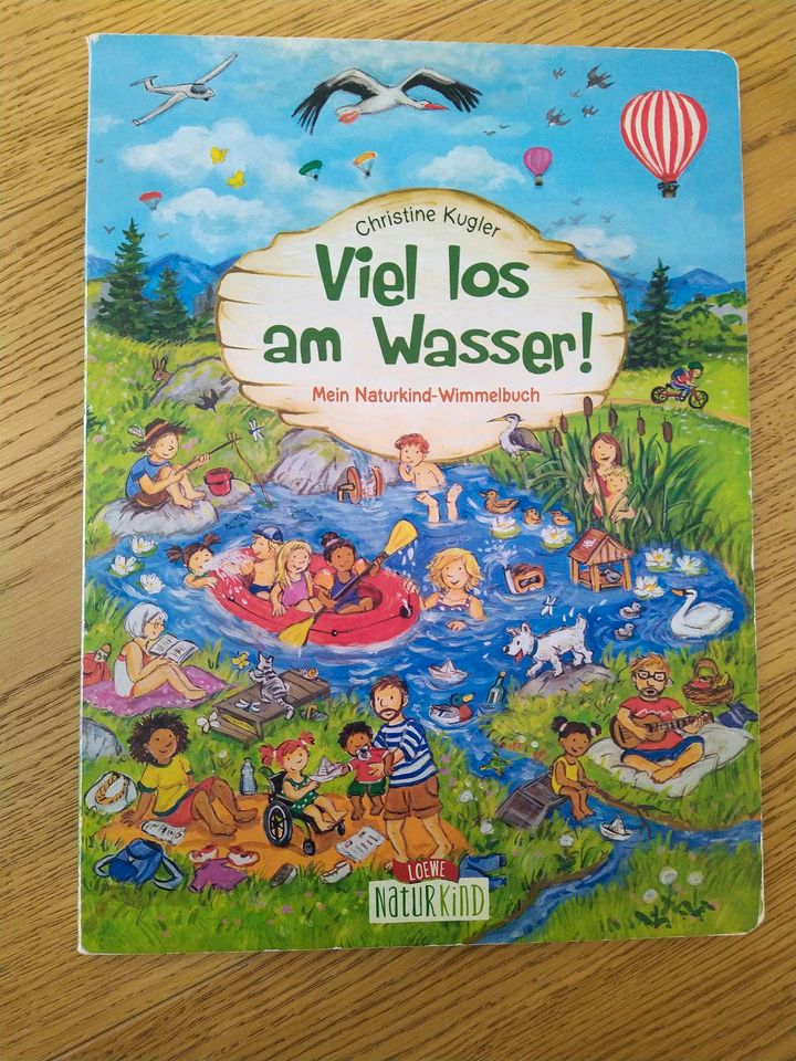 Wimmelbuch "Viel los am Wasser" in Emmerting