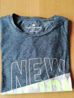 Tom Tailor Fitted cooles T-Shirt Nordrhein-Westfalen - Essen-Haarzopf Vorschau