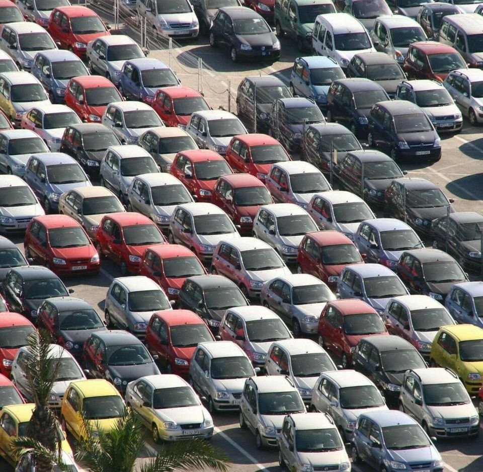 Stellplätze - Parkplätze - Auto - LKW in Hohendodeleben