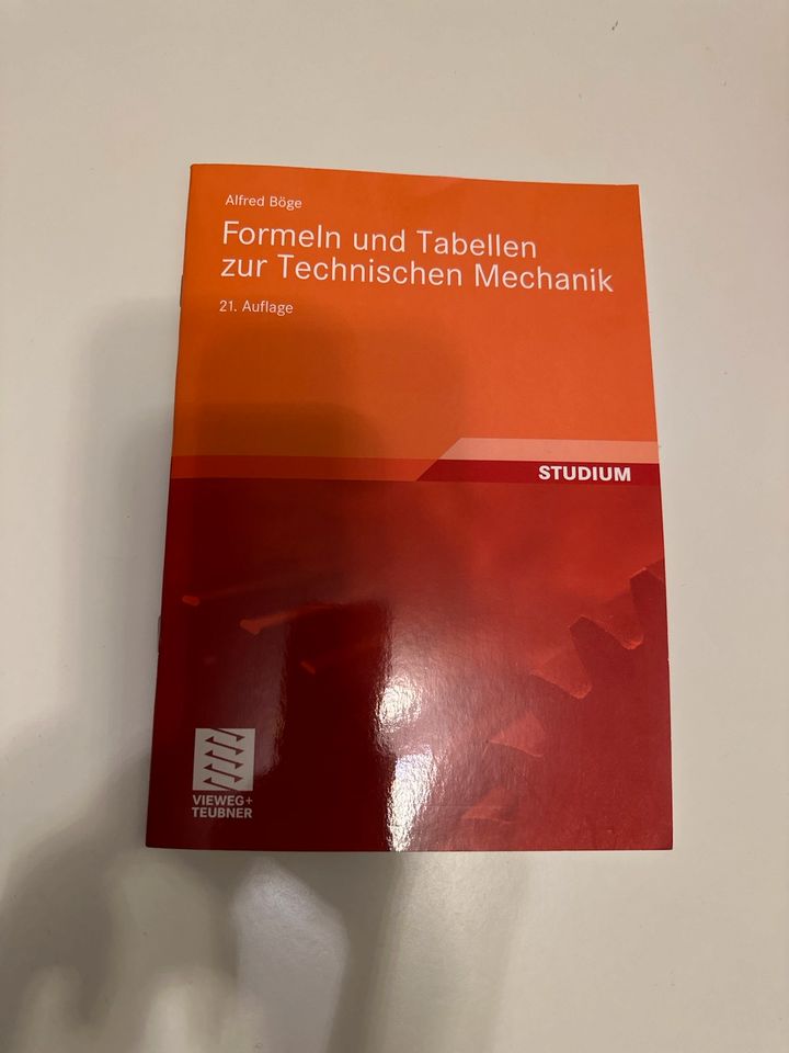 Formeln und Tabellen zur Technischen Mechanik in Ingolstadt