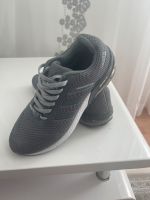 Schuhe Adidas wie neue Berlin - Spandau Vorschau