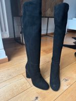 Neuwertig STUART WEITZMAN Stiefel Overknee Leder schwarz Gr. 38 Frankfurt am Main - Sachsenhausen Vorschau