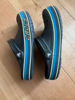 Crocs M7 W9 entspricht Gr. 40 schwarz mit blau gelb Niedersachsen - Jork Vorschau