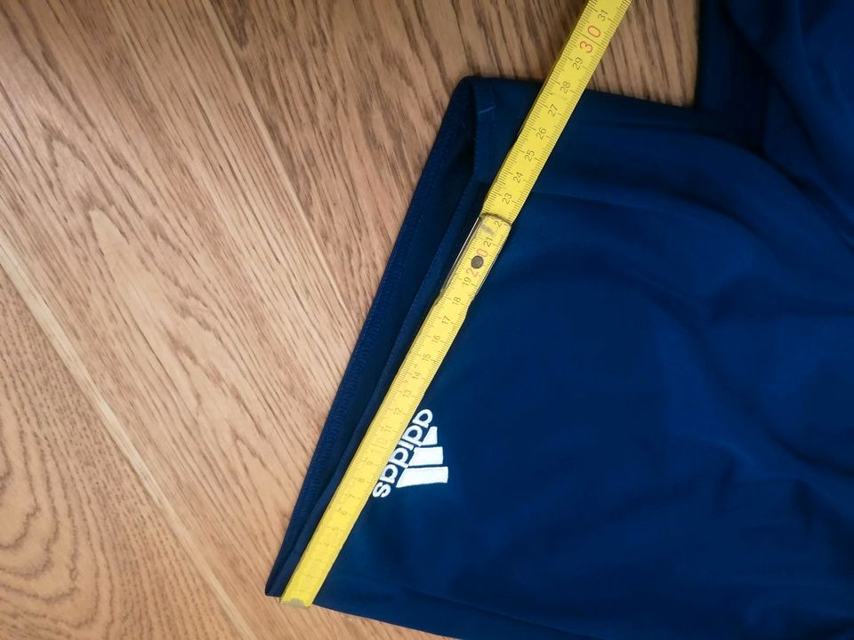 Adidas Shorts Kurze Hose Blau Schwarz in München