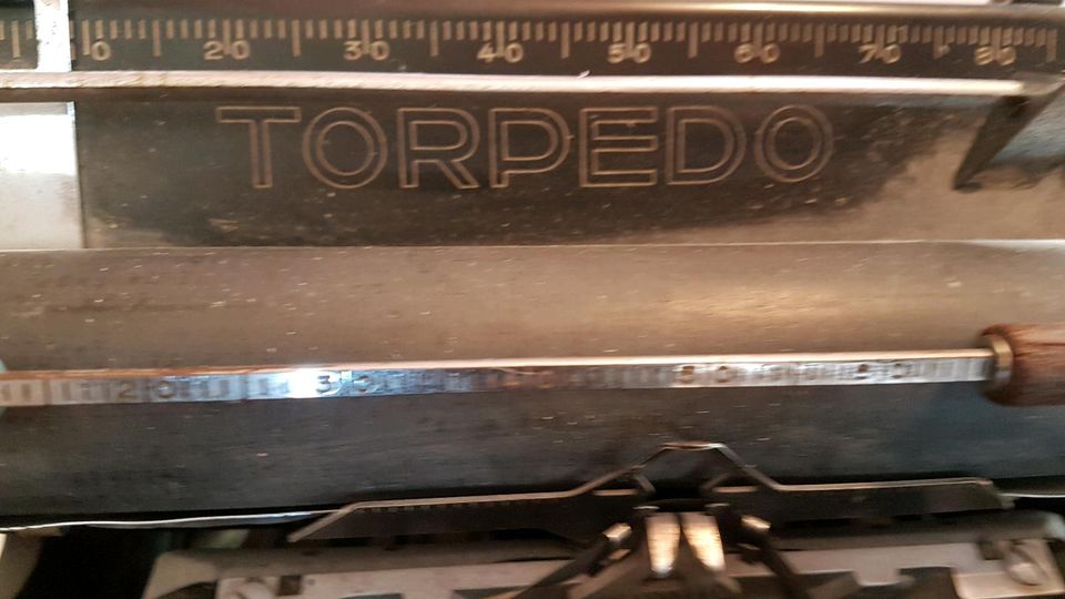 Vintage Schreibmaschine Torpedo 6 in Hungen