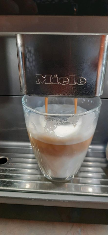 Miele Kaffeevollautomat CM6300 in Bad Tölz