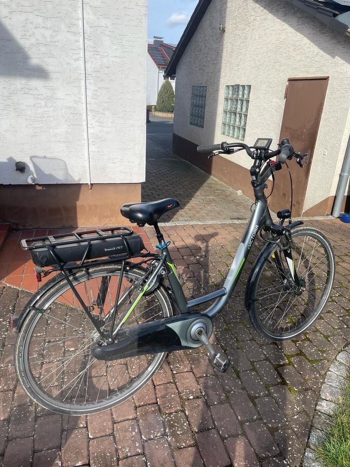 Victoria Urban 3.1 Tiefeinsteiger e-bike 630 Wh Akku Damenfahrrad in Volkmarsen