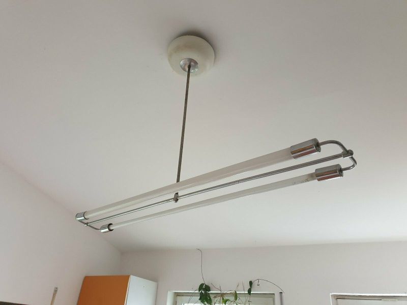 Bauhaus-Klassiker: Zweiflammige Neonröhren-Deckenleuchte Mannheim in  Baden-Württemberg - Schwaigern | Lampen gebraucht kaufen | eBay  Kleinanzeigen ist jetzt Kleinanzeigen