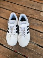 Adidas Sneaker Größe 33 Nordrhein-Westfalen - Bad Münstereifel Vorschau