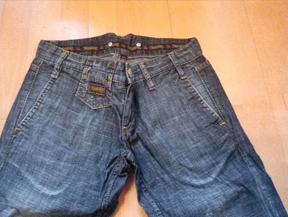 Jeans in Größe w 26-L32 in Mechernich