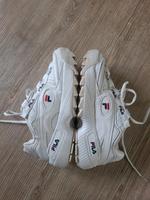 Fila Schuhe 39 Sneaker Turnschuhe weiß Sport Niedersachsen - Hemmingen Vorschau